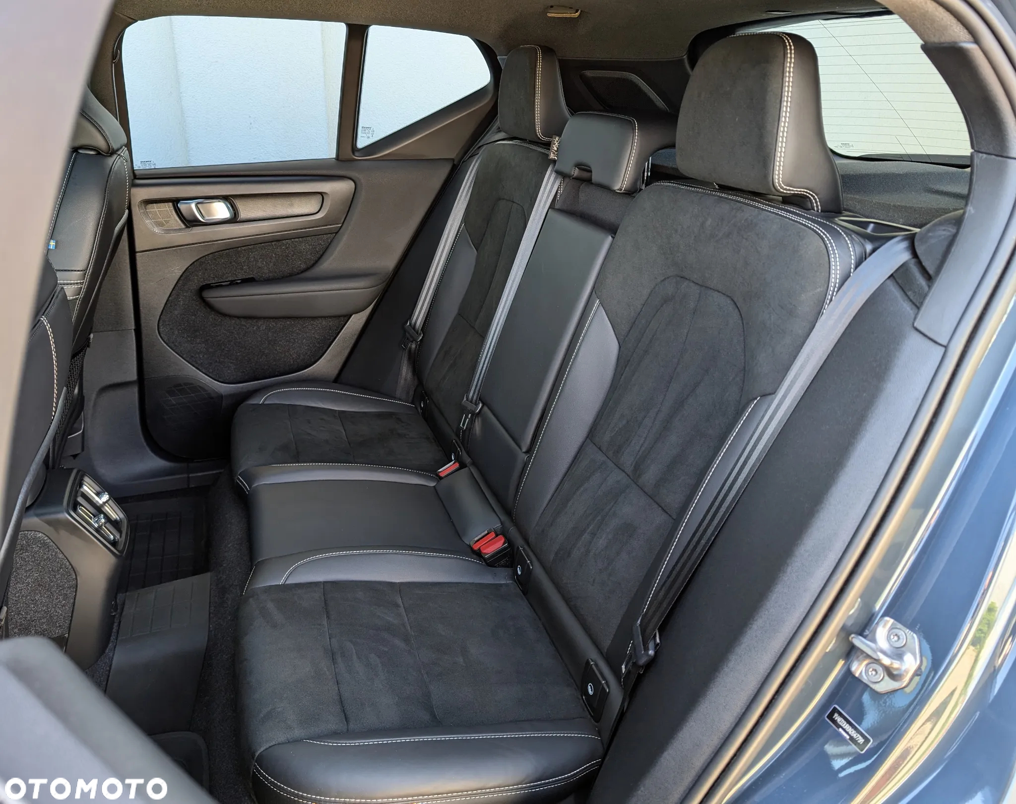Volvo XC 40 82kWh P8 Recharge AWD Pro - 20