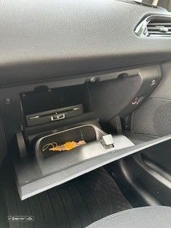 Peugeot 208 1.4 HDi Active - 11