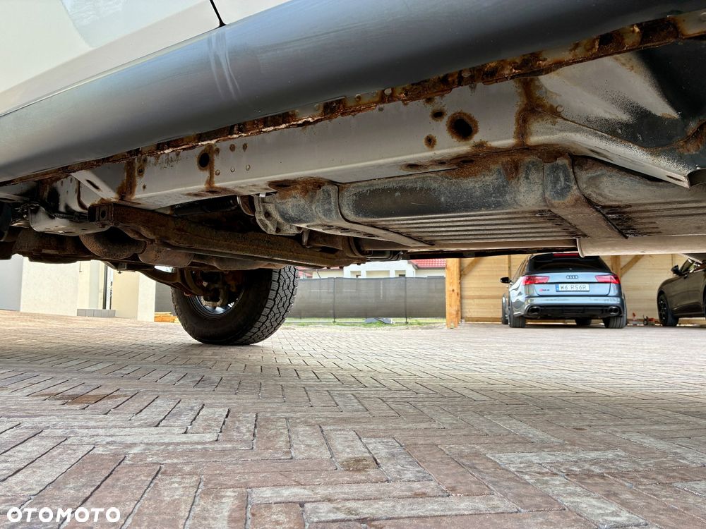 Jeep Commander 5.7 V8 HEMI Automatik Limited - 27