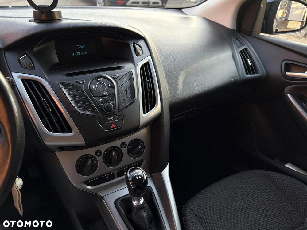 Ford Focus - 17