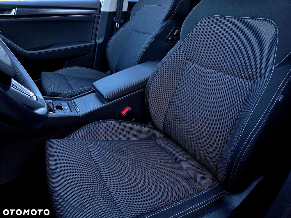 Skoda Superb 2.0 TDI Style DSG - 31