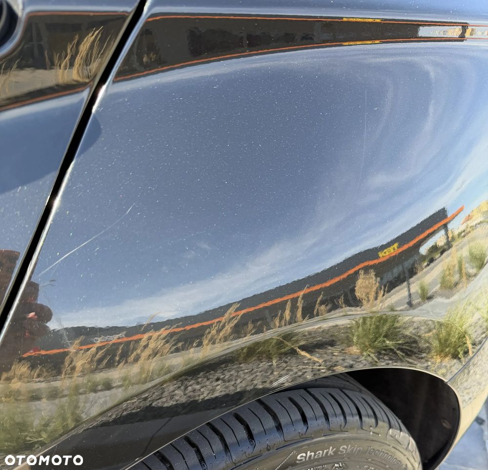 BMW Seria 1 118d DPF - 10