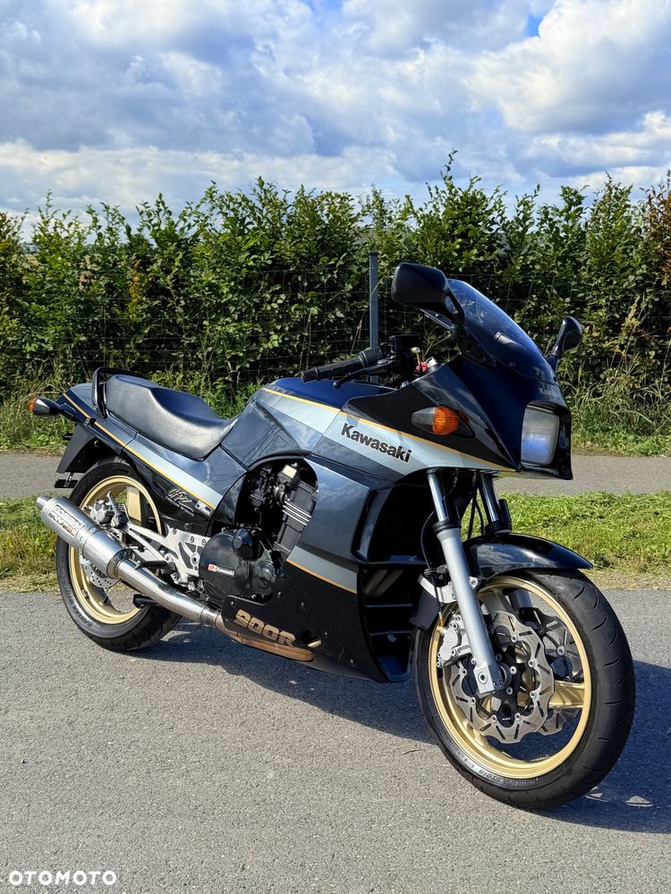 Kawasaki GPZ - 6