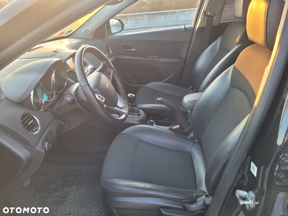 Chevrolet Cruze 1.4T LTZ - 9