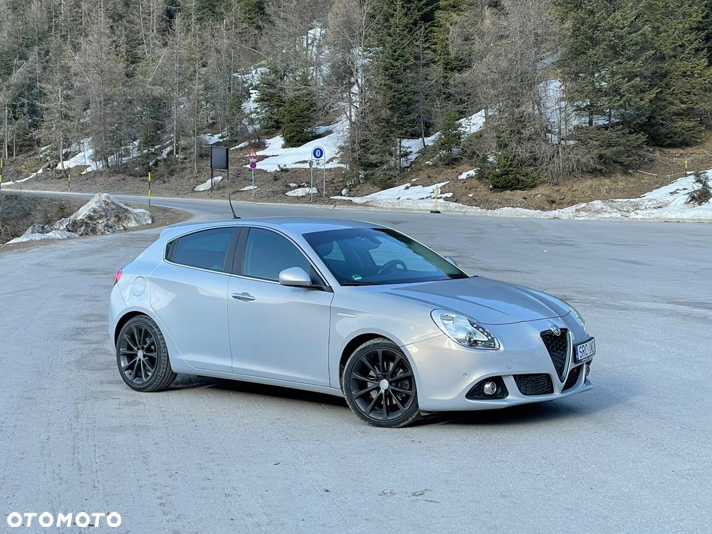 Alfa Romeo Giulietta 2.0 JTDM Distinctive - 2