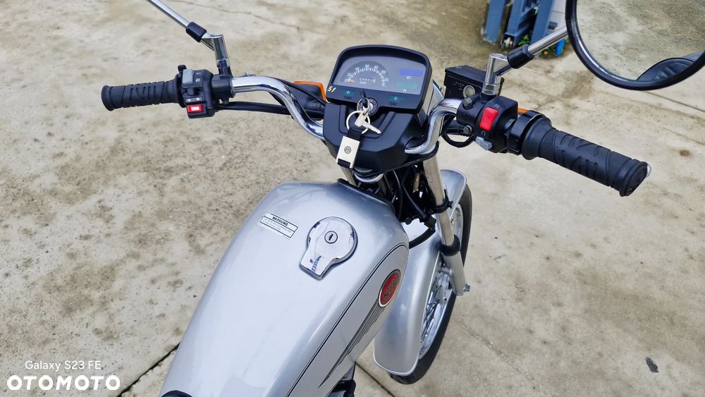 Yamaha SR - 9