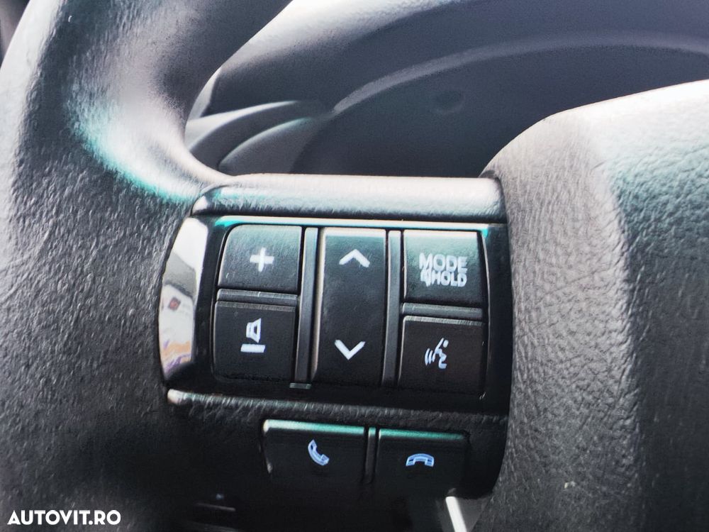 Toyota Hilux 2.4D 150CP 4x4 Double Cab 6MT Style - 22