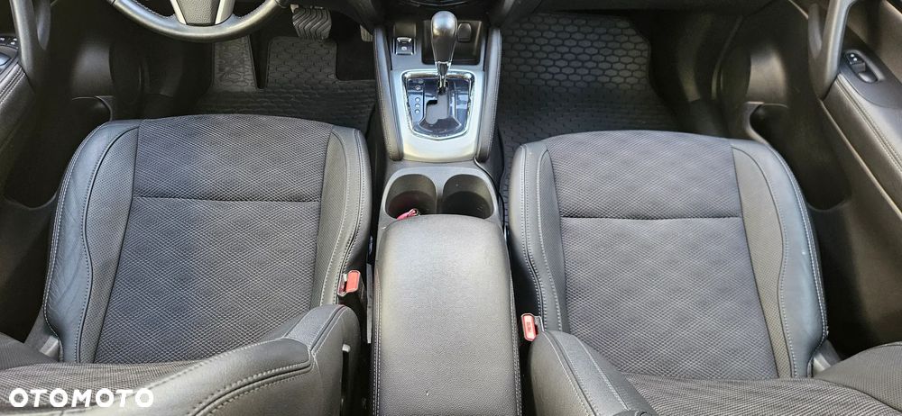 Nissan Qashqai 1.6 DCi Tekna+ Xtronic - 19