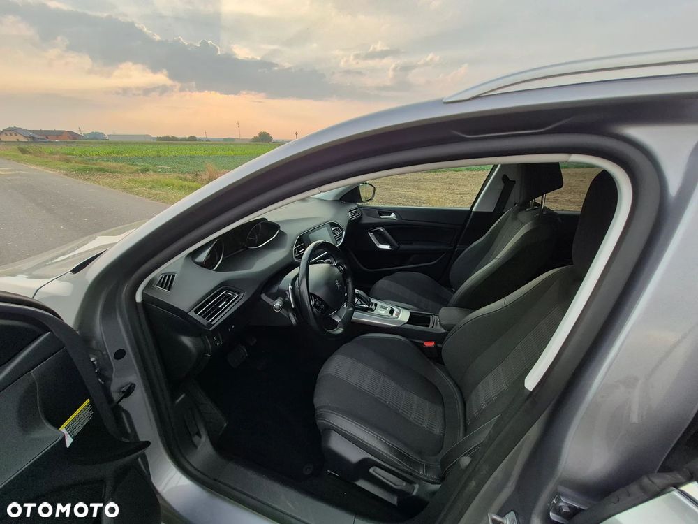 Peugeot 308 1.5 BlueHDi Allure S&S EAT8 - 7