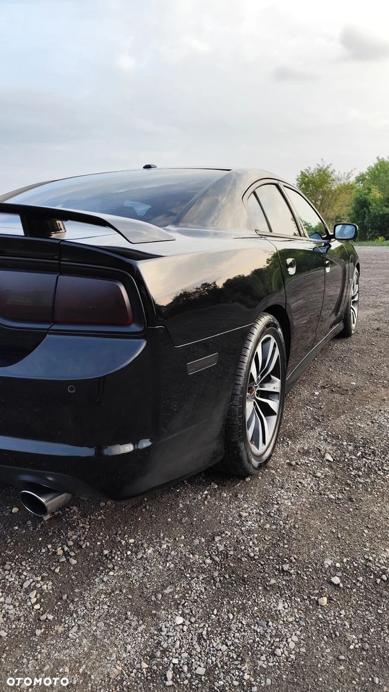 Dodge Charger - 4
