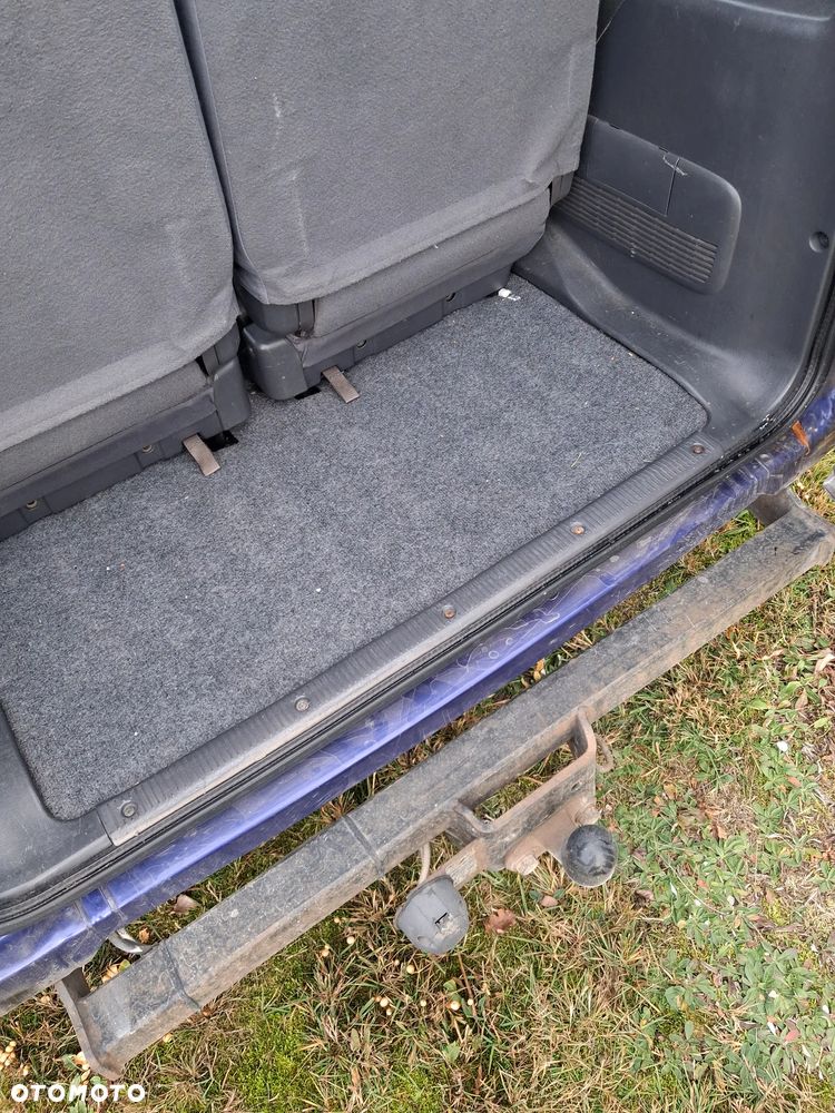 Toyota RAV4 2.0 - 10