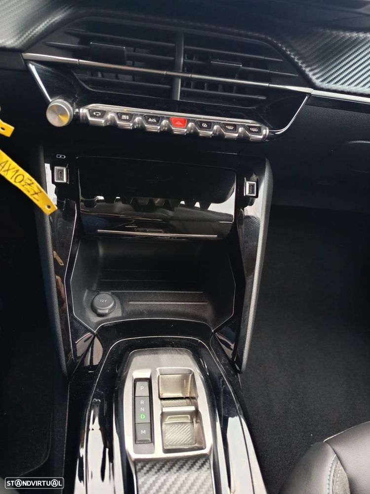 Peugeot 208 1.2 Hybrid Allure e-DCS6 - 15