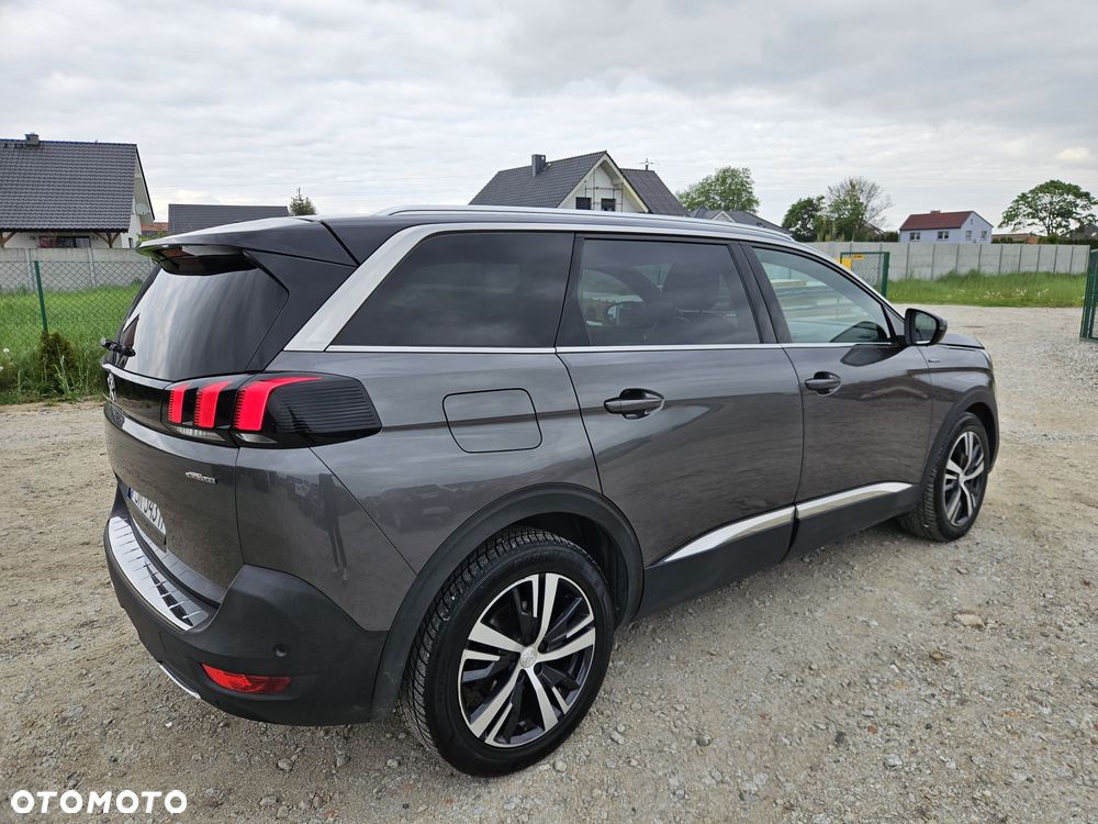 Peugeot 5008 - 9