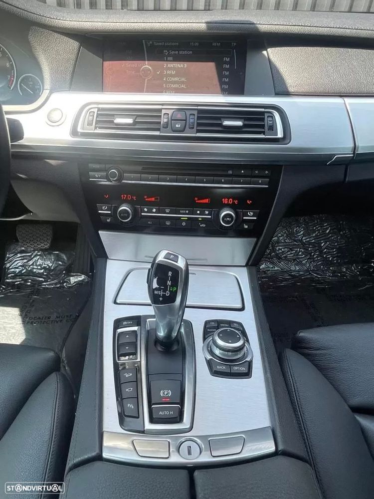 BMW 750 Li xDrive - 11