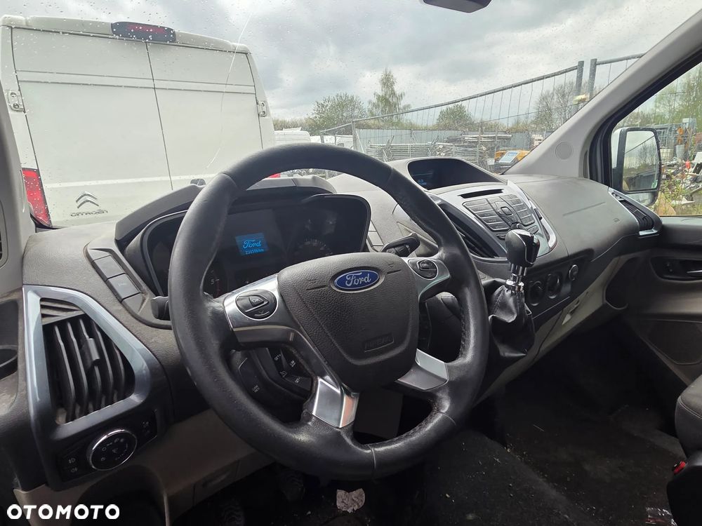 Ford Transit Custom - 13