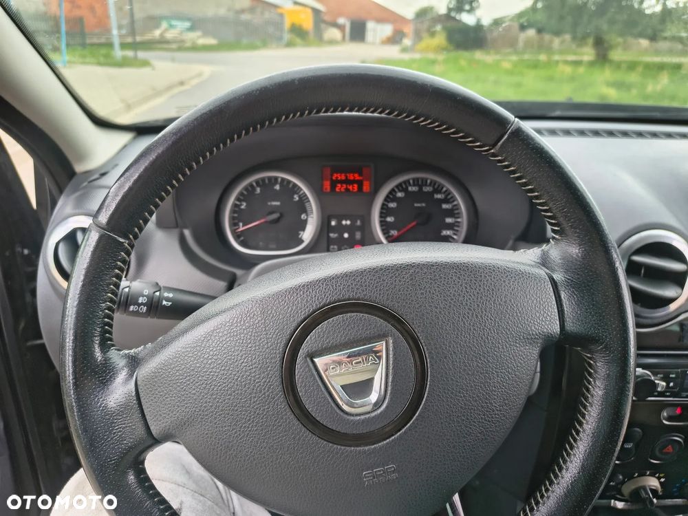 Dacia Duster 1.5 dCi Laureate - 16