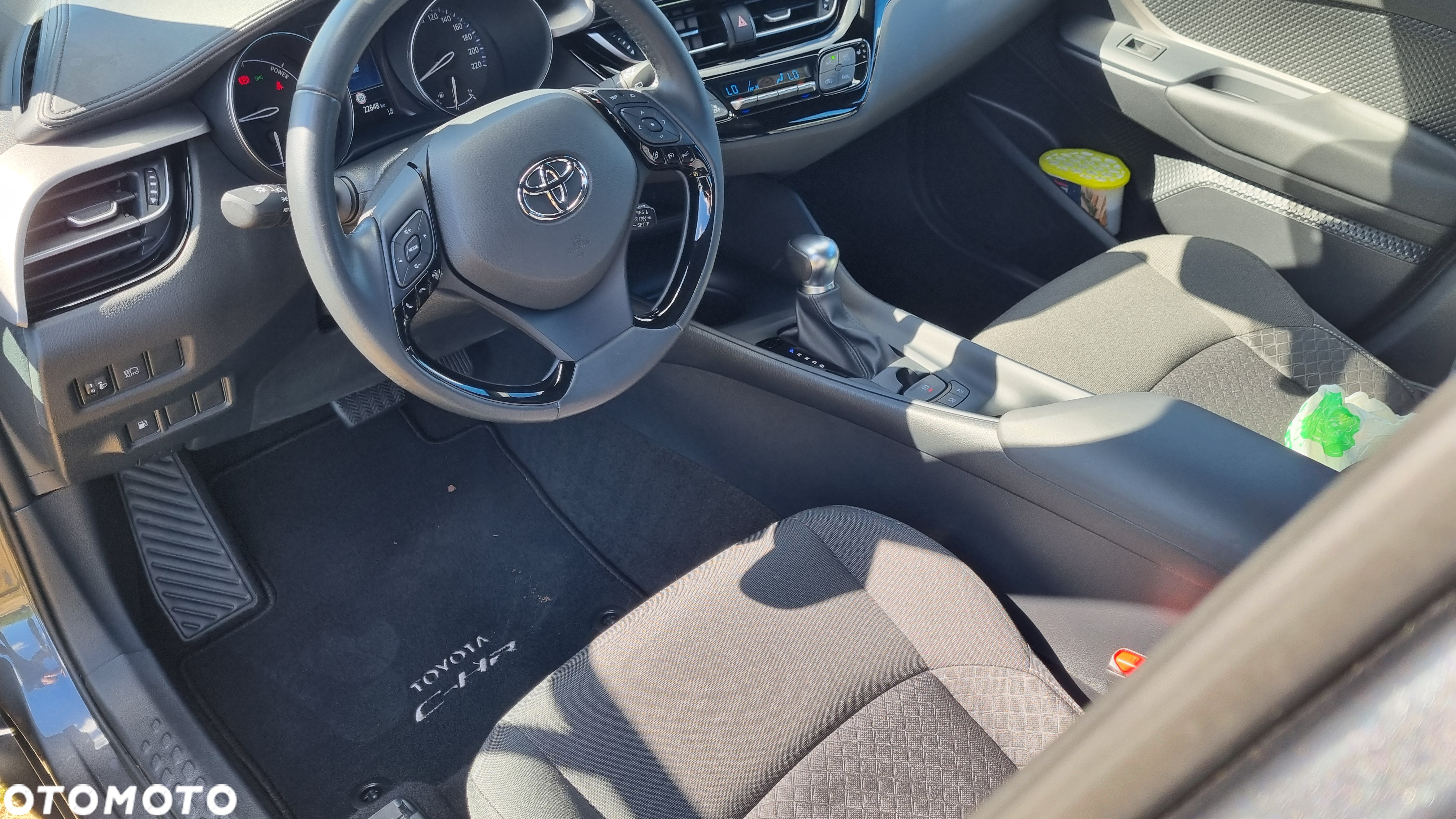 Toyota C-HR - 22