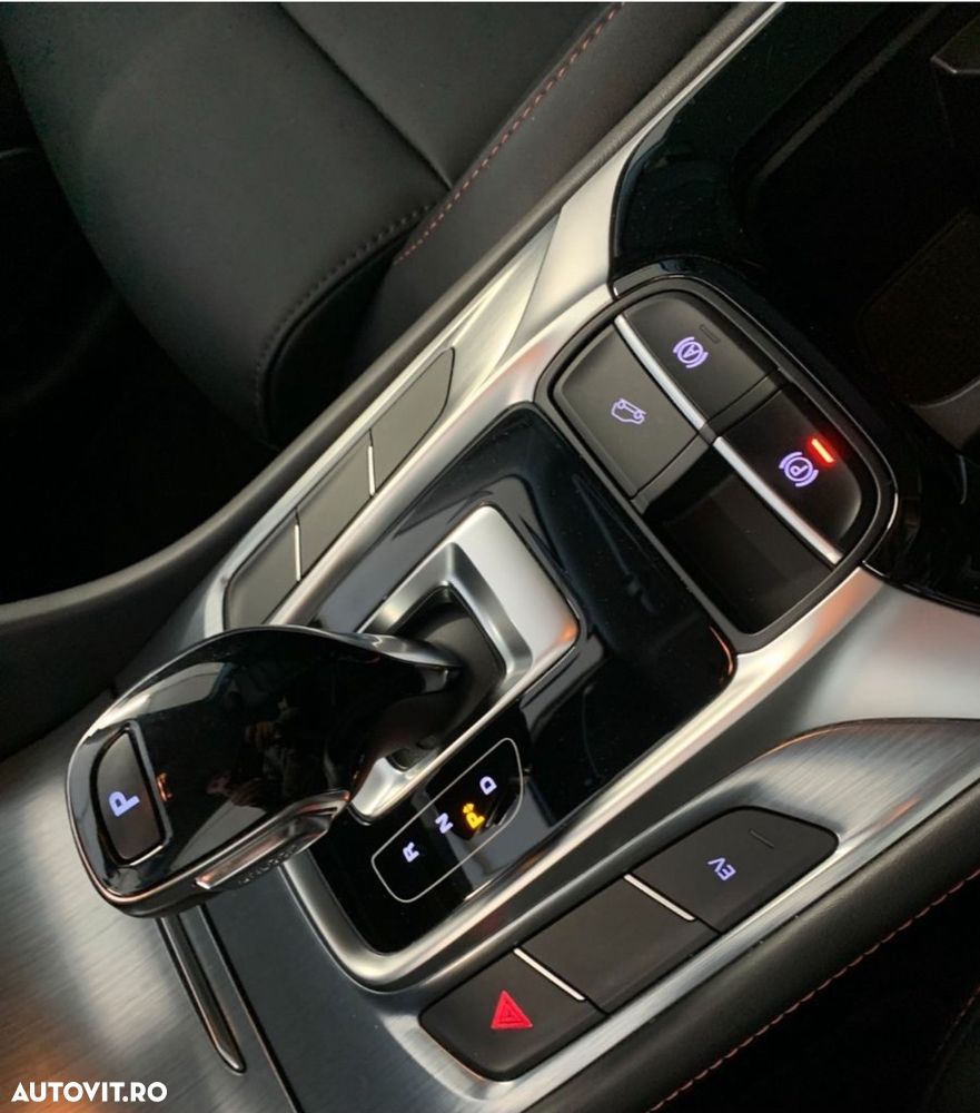 MG EHS PHEV Comfort - 10