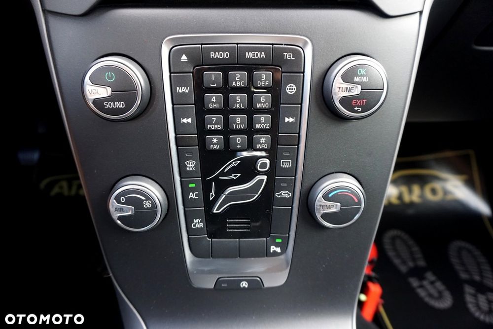 Volvo V40 T2 Drive-E Summum - 31