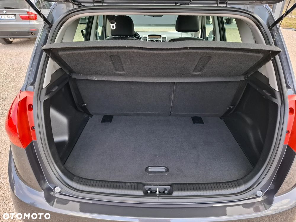 Kia Venga 1.4 CVVT Dream Team Edition - 24