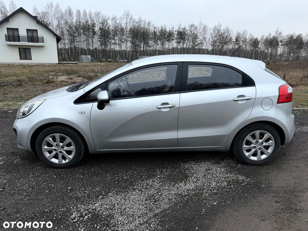 Kia Rio 1.2 Dream Team Edition - 6