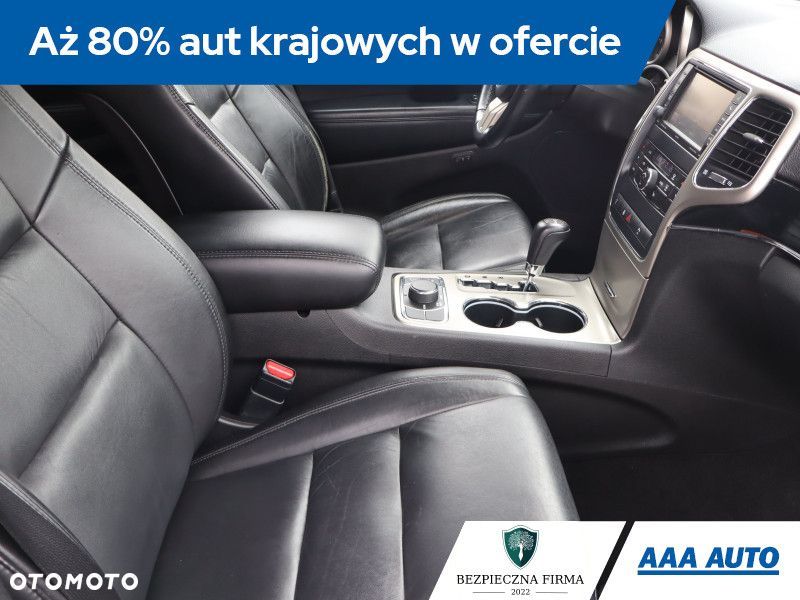 Jeep Grand Cherokee - 11