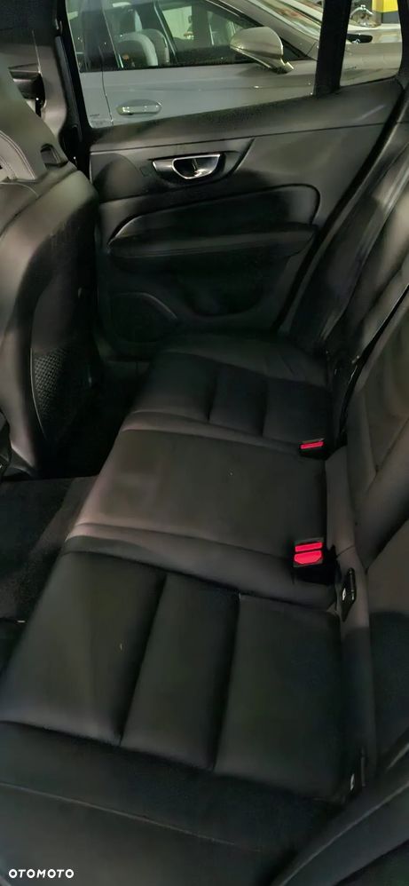 Volvo V60 D4 AWD - 12