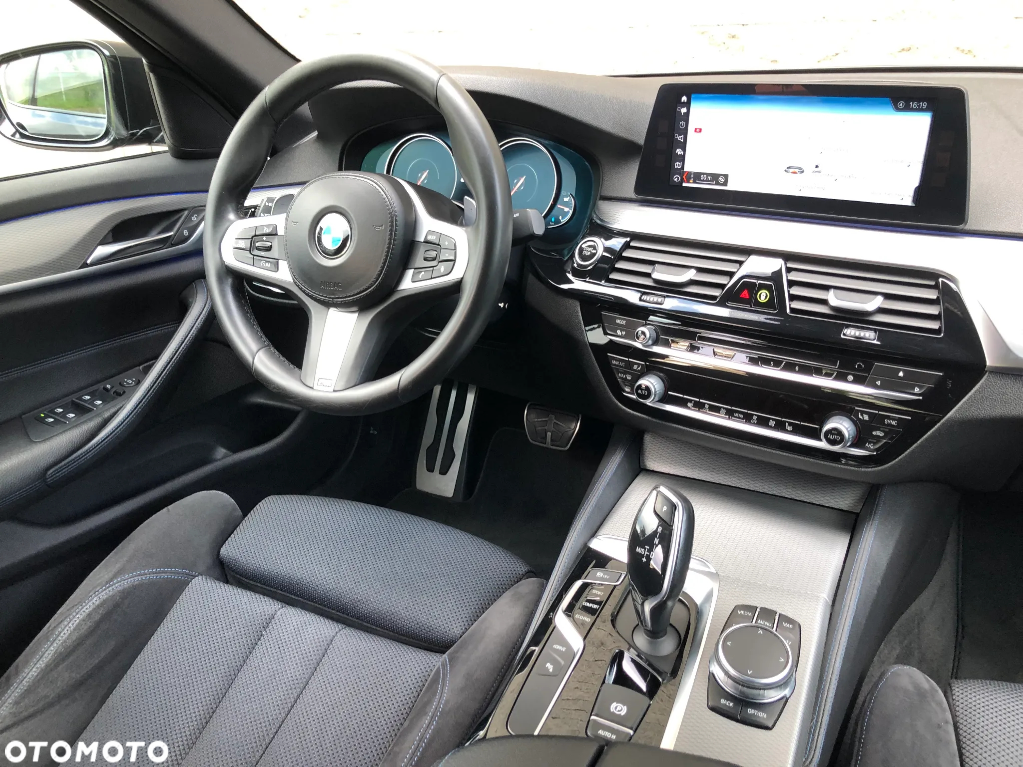 BMW Seria 5 530e iPerformance - 12