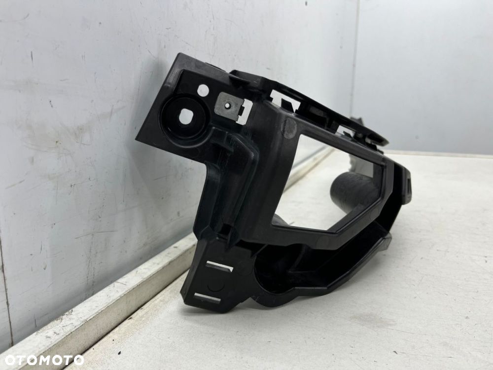 Ślizg Porsche Panamera 971 16-23r. prawe tylne mocowanie wspornik uchwyt zderzaka prawy tył - 2