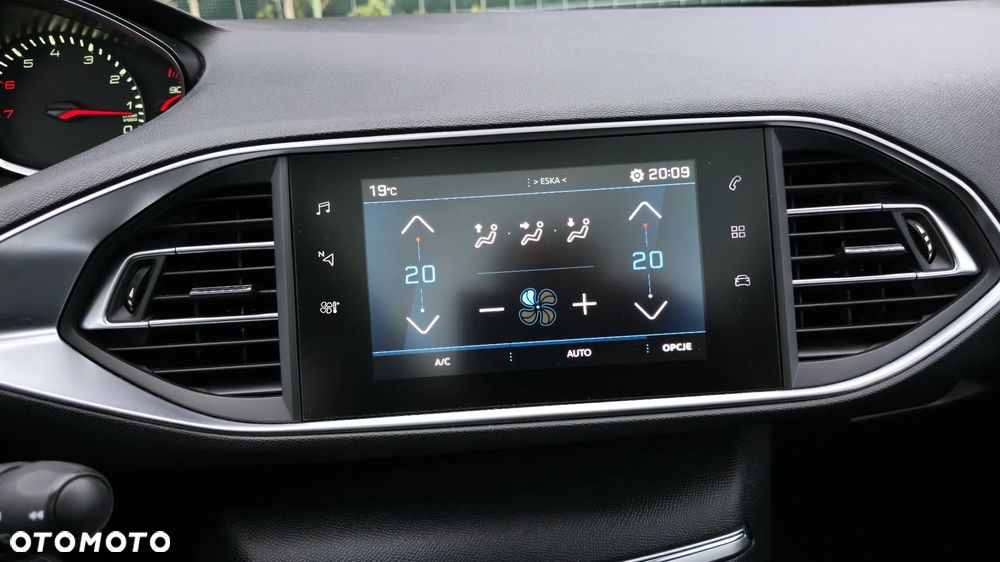 Peugeot 308 1.2 PureTech Active S&S - 19