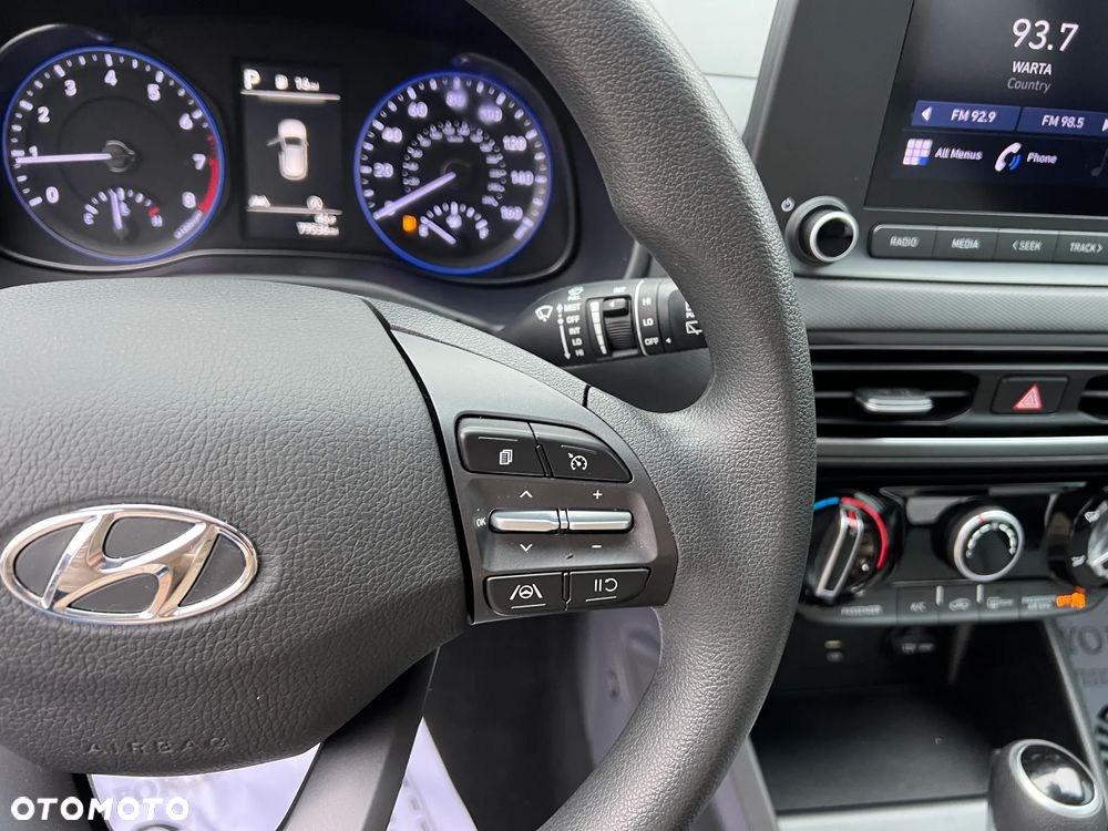 Hyundai Kona - 11