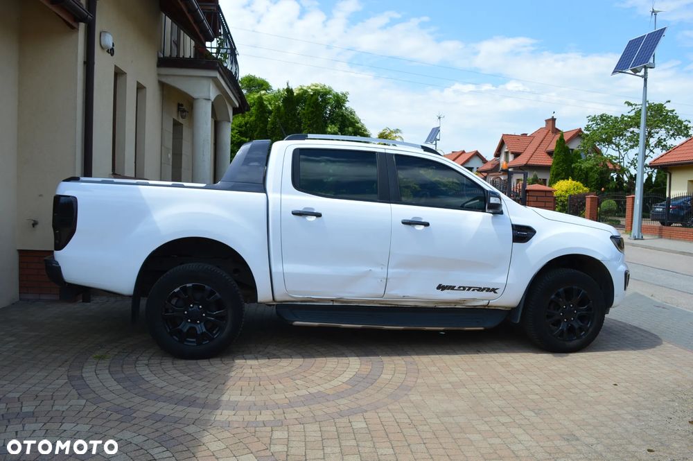 Ford Ranger 2.0 EcoBlue 4x4 DC Wildtrak - 4