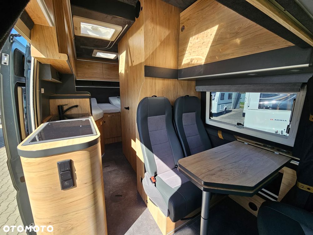 Globe-Traveller Voyager Z - 11