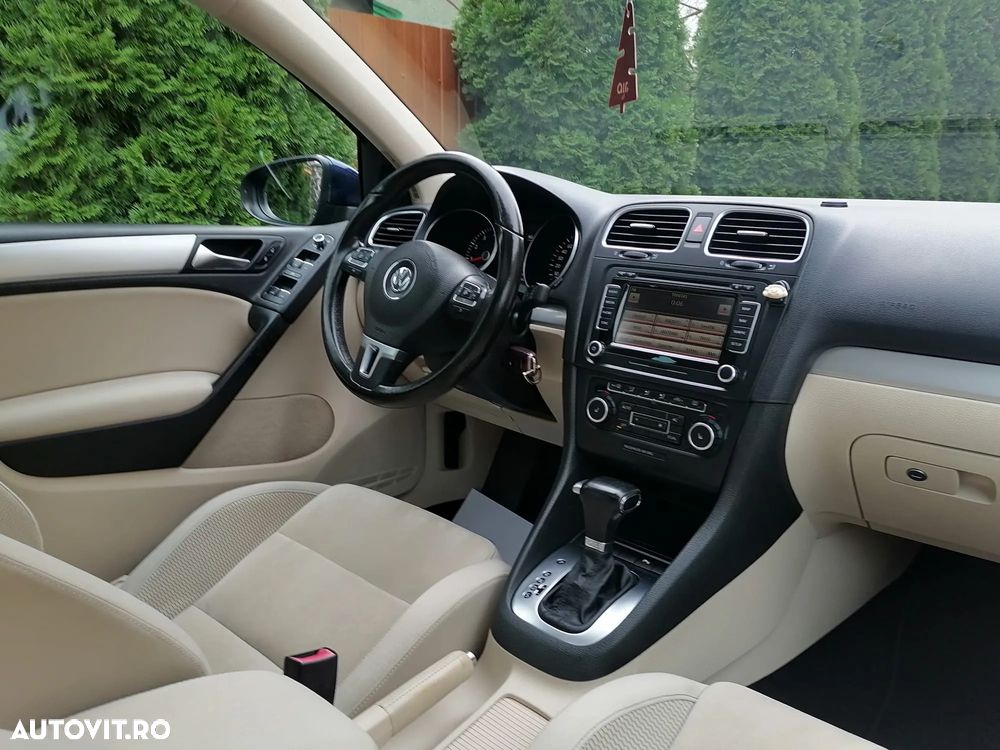 Volkswagen Golf 1.4 TSI Highline DSG - 10