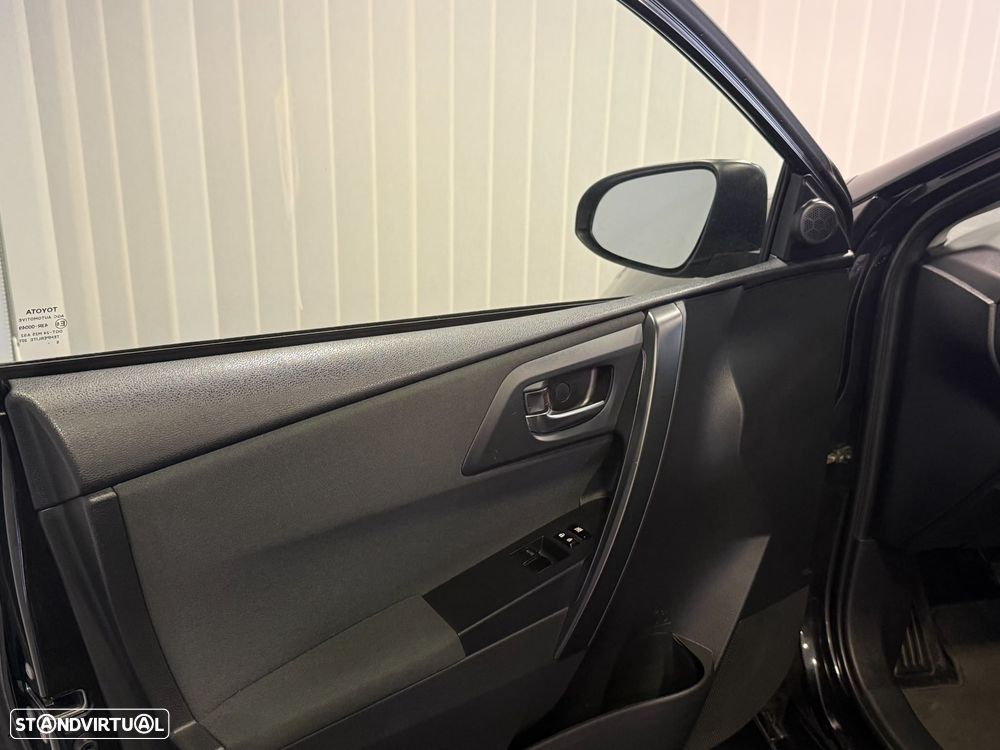 Toyota Auris 1.4 D-4D ACtive+AC - 13