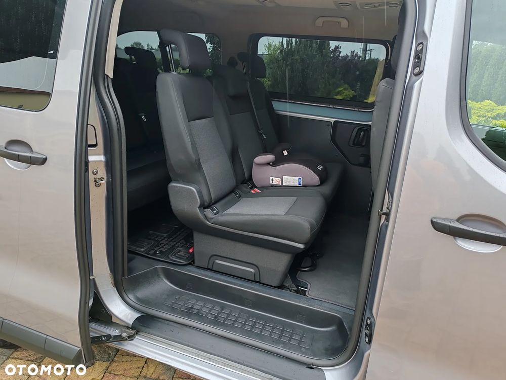 Peugeot Traveller L2 1.5 BlueHDi Business - 22
