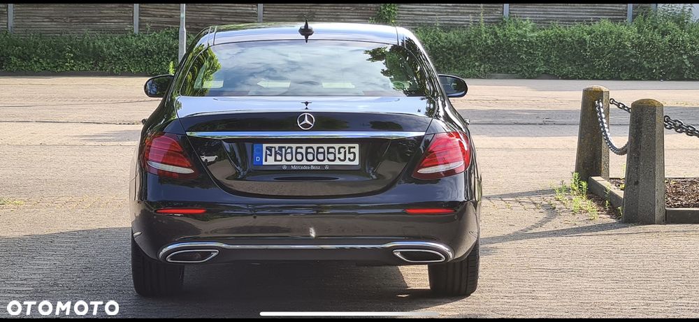 Mercedes-Benz Klasa E - 8