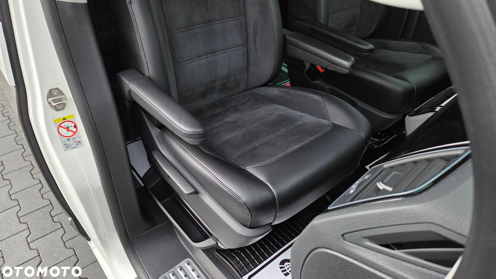 Volkswagen Multivan 2.0 BiTDI L1 Highline 4Motion DSG - 11