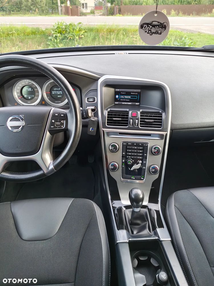 Volvo XC 60 DRIVe Kinetic - 19