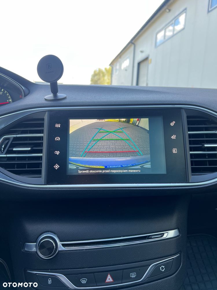 Peugeot 308 1.6 BlueHDi Allure S&S - 13