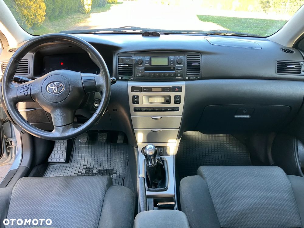 Toyota Corolla 2.0 D-4D Sol - 8