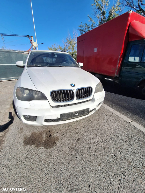 Bara Fata Completa BMW X5 E70 M Paket Facelift + Proiectoare + Senzori ( 2009 - 2013 )