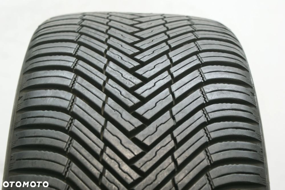 225/40R18 NEXEN N BLUE 4SEASON 2 , 7,2mm 2024r B3445