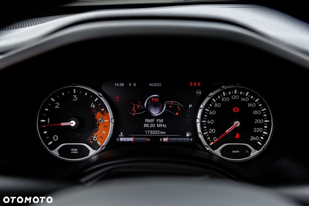 Jeep Renegade - 30