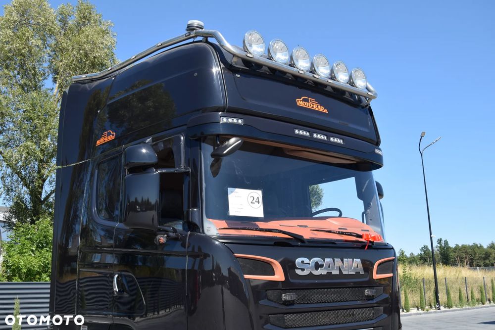 Scania R520 V8 / EURO 6 / FULL AIRMATIC / RETARDER / KLIMATYZACJA / ACC / 2 ZBIORNIKI PALIWA / ALUFELGI / LEDY / FULL SPOILERY / WERSJA PREMIUM / SPROWADZONA - 7