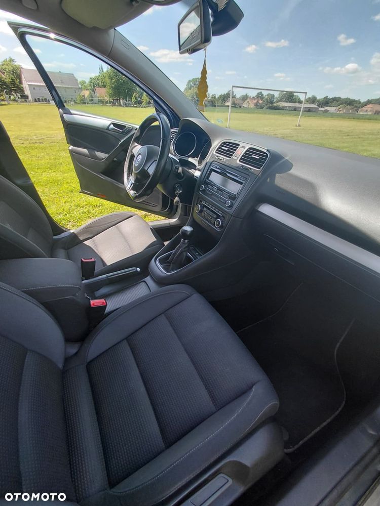 Volkswagen Golf 2.0 TDI DPF Highline - 13