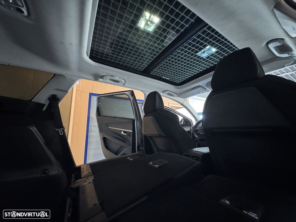 Peugeot 5008 1.5 BlueHDi Allure Pack EAT8 - 29