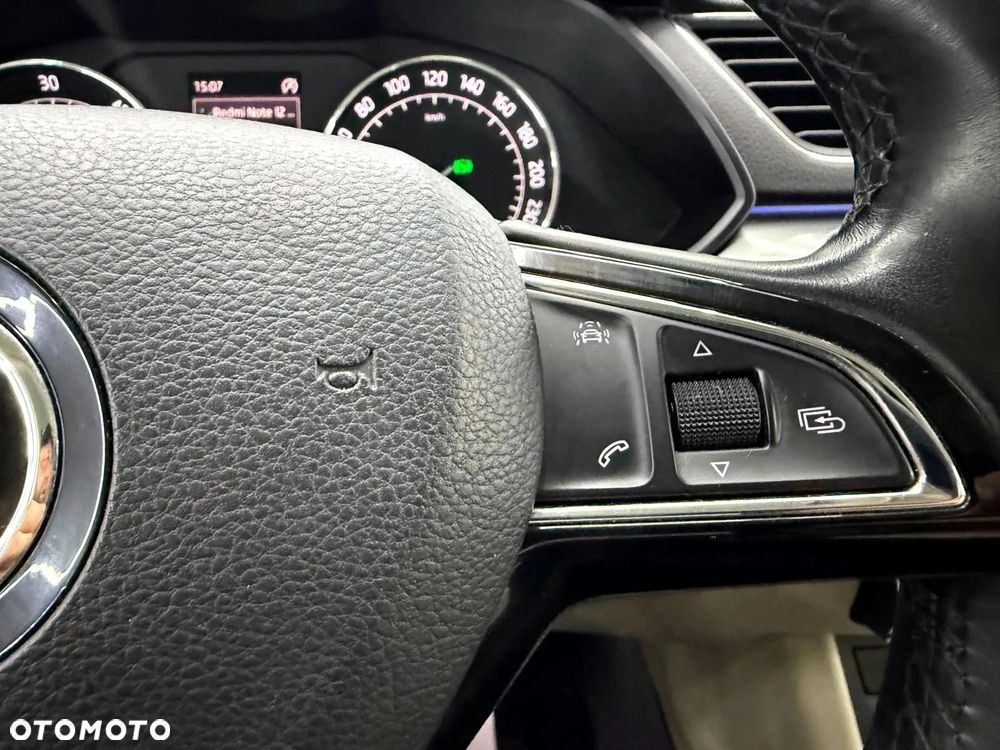 Skoda Superb 2.0 TDI DSG Style - 16