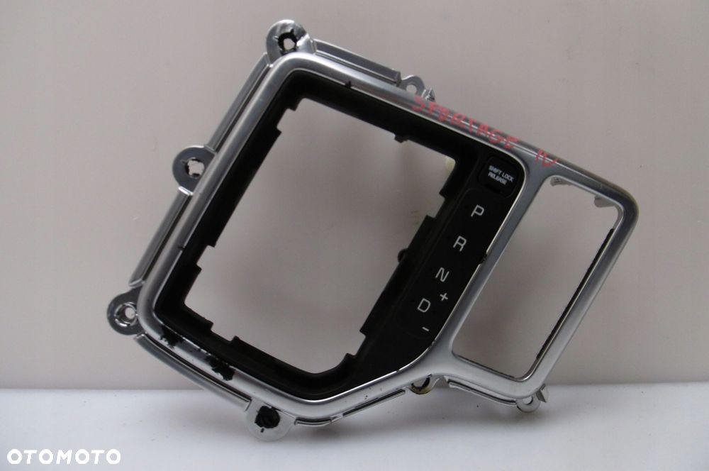 KIA SPORTAGE IV 15R- RAMKA ZMIANY BIEGÓW AUTOMAT - 1