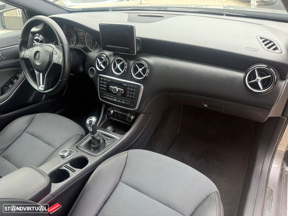 Mercedes-Benz A 200 - 13